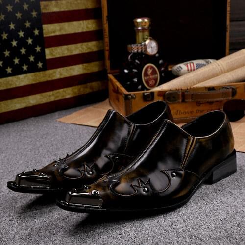 Mens patent leather black shoes spiked loafers steel pointy toe metal tip flats male business office formal oxford shoes men