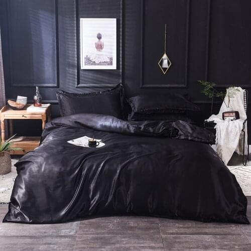 Luxury Solid Color Bedding Set Silk Duvet Cover Bed Linen Queen Comforter Bed Red Quilt Cover High Quality For Adults