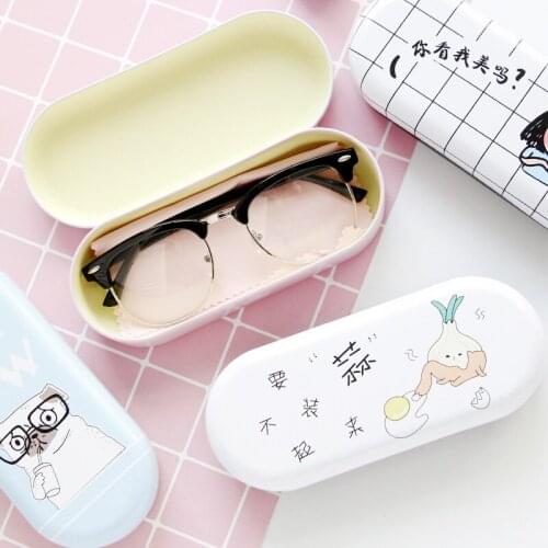1pcs Korea clean fresh tinplate glasses box female cartoon creative student glasses storage box to send glasses cloth
