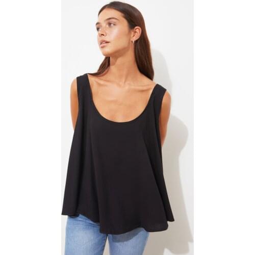 Trendyol Sleeveless Blouse TWOSS21BZ1571