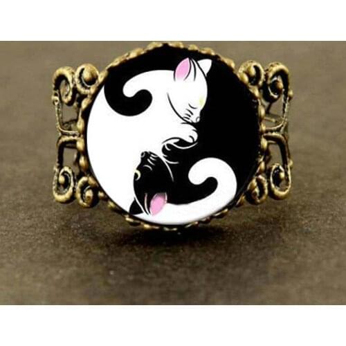 JP Anime Sailor Moon Yin and yang cat Mens chain New brass steel ring steampunk Jewelry Gift women 1pcs/lot charming