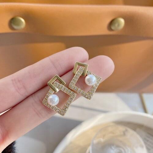 New design fashion jewelry exquisite copper inlaid zircon square earrings atmospheric and elegant womens wedding party earrings