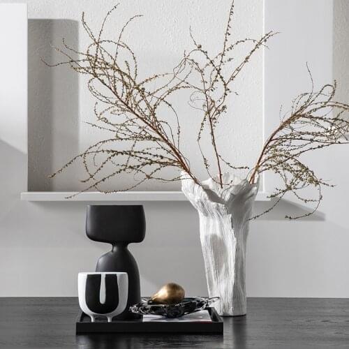 Modern Petal Shape Design White Resin Vase For Exhibition Hall Dry Flower Vase Decor Room Hotel Office Large Art Craft Ornament