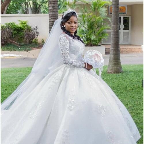 Modest Long Sleeves Ballgown African Wedding Gowns Sweep Train Lace Appliques Bridal Dresses with Beads