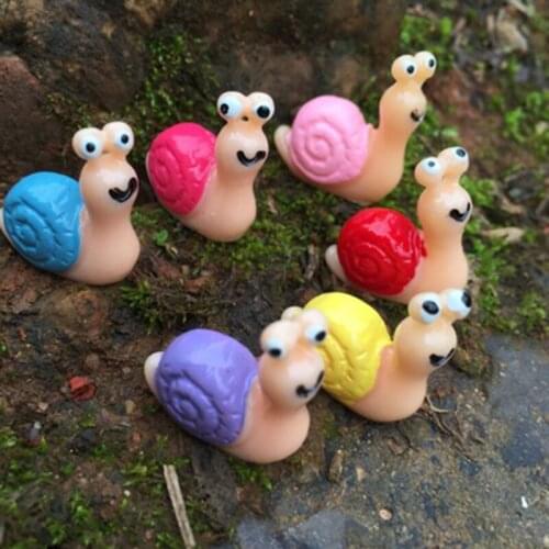 ZOCDOU 1 Piece Fake Big Eye Snail Green Leaf Turbo Model Small Statue Little Figurine Crafts Figure Ornament Miniatures Decor