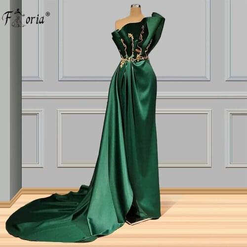 Sexy Emerald Green Satin Evening Dresses 2021 Mermaid One Shoulder Gold Beading Ruffles Long Prom Gowns вечерние платья