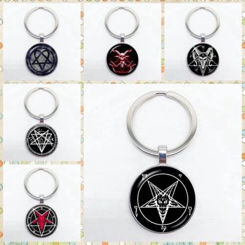 Gothic Pentagram Keychain Evil Devil Mysterious Pentagram Round Glass Pendant Keychain Ornament