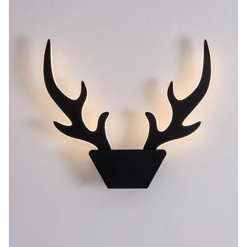 Modern minimalist antler wall lamp, bedroom bedside lamp, aisle staircase Nordic creative living room deer head wall lamp