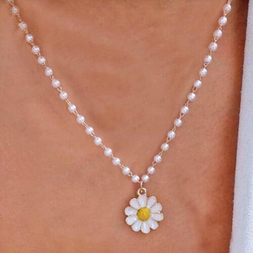 Pearl Daisy Choker Gothic Silver Color Pendant Necklaces Jewelry 2021 New Trend Fashion butterfly Pearl Cute Gift Girl