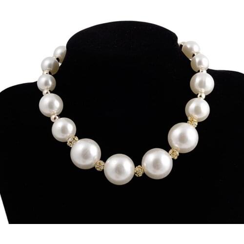 Elegant Women Jewelry Accessories Faux Pearl Shiny Rhinestone Women Necklace Alloy Round Short Type Necklace Jewelry