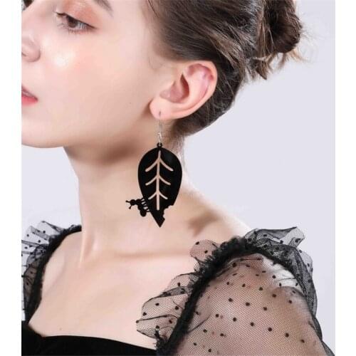 Hyperbole Black Leaf Worm Long Tassel Dangle Earrings for Women Cute Fresh Style Ant Hanging Earring Jewelry Accessories