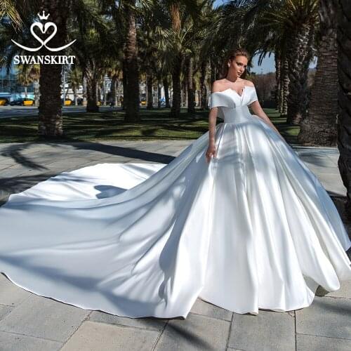 Elegant Satin Wedding Dress 2021 Boat Neck Off Shoulder Ball Gown Chapel Train Bridal SwanSarah F303 Princess Vestido De Noiva