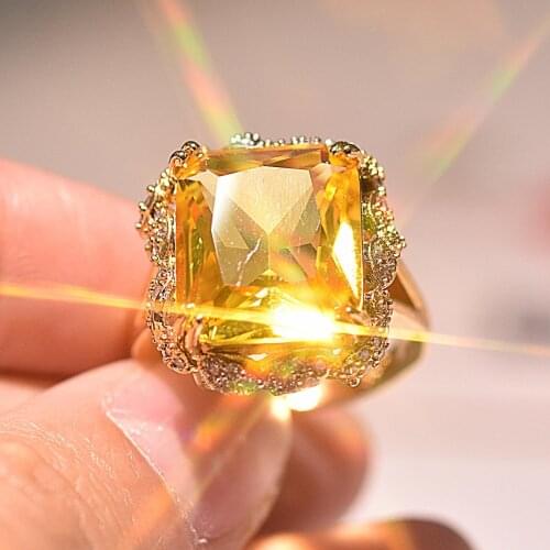 Gorgeous Charming Large Square Yellow CZ Stone Ring Women Fashion 9 2 5 Color Crystal Zircon Ring Bridal Trendy Jewelry