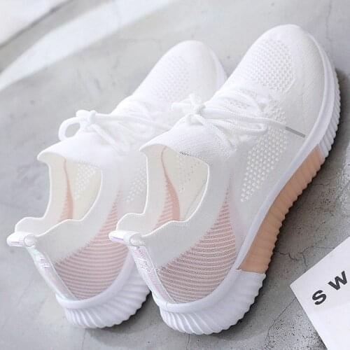 2021 New Spring White Shoes Women Flat Bottom Ventilation Sports Flats Shoes Mesh Light Breathable Summer Casual Walking Shoes