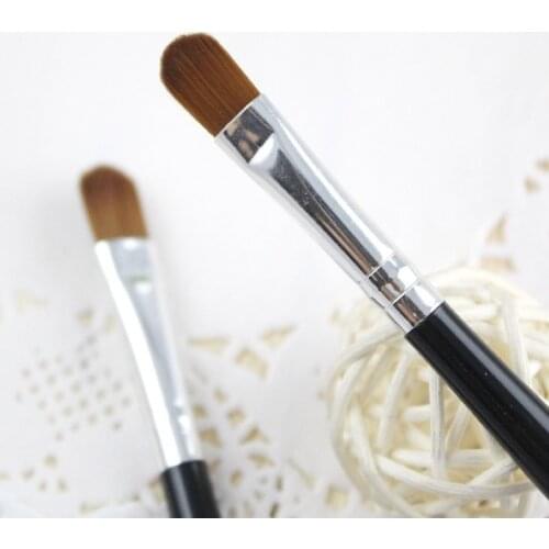 1PCS High Quality Tapered Blending Eyeshadow Brush Lip Balm Wood Handle Makeup Brush