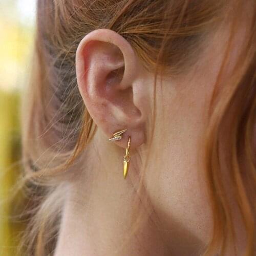 Hengxinyuan Stud Earrings