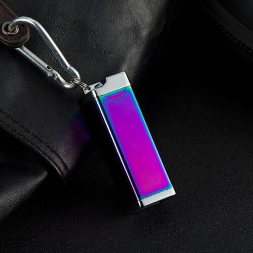Creative Portable Pendant Ashtray Keychain Outdoor Carabiner Mini Anti-fall Portable Metal Ashtray Gadgets for Men Ash Tray