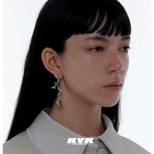 KVK geometric crystal earrings 2021 new trendy high-end touch earrings long jewelry cool wind original earrings