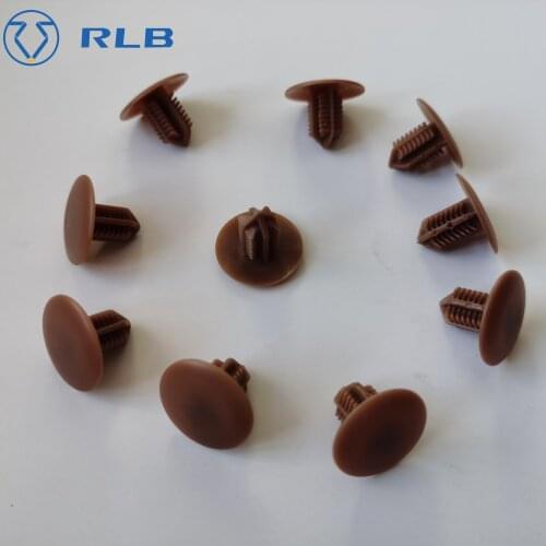 Panel clips for toyota hiace 2005-2018 year toyota nova 2008 and up 67771-26230-E0 6777126230E0