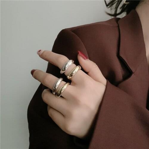 Origin Summer Unique Design Metal Glossy Ring for Women Femme Minimalist Gold Silver Color Geometrical Index Finger Ring Jewelry