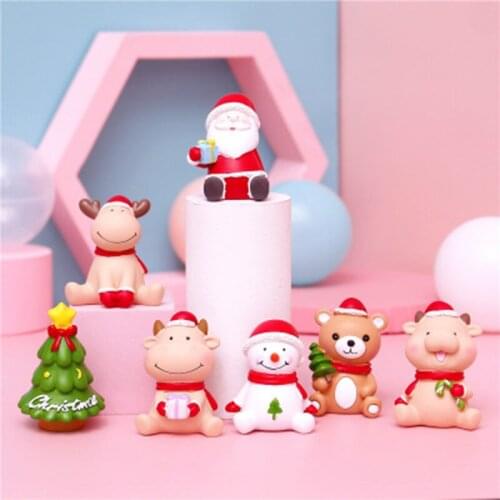 ZOCDOU 1 Piece Cartoon Cute Christmas Gift Cake Small Statue Little Figurine Crafts Figure Ornament Miniatures