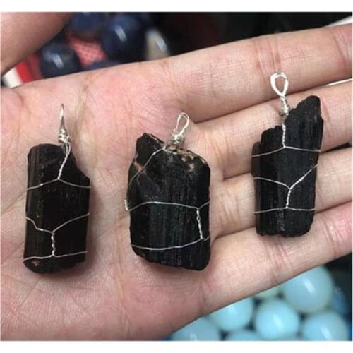 1pcsNatural quartz crystals healing stones black tourmaline necklace for home decoration