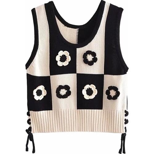 Za Women Sweet Three-dimensional Flower Decoration Knitted Vest Sweater O-neck Vintage Sleeveless Female Waistcoat Chic Tops