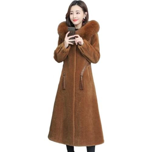 Faux fur one Fur Coat female 2019 new winter long hooded fox fur particles Sheepskin Coat Womens high quality Faux Fur Jacket