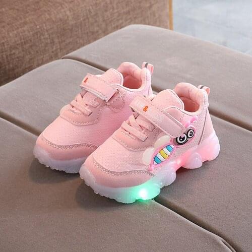 2021 New Childrens Led Shoes Boys Girls Lighted Toddler Glowing Shoes for Kid Sneakers Boys Baby Sneakers with Luminous Sole