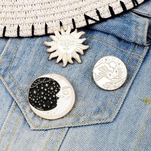 Sea Wave Enamel Pins Sun Moon Stars Lapel Brooch Day Night Round Golden Badge Japanese Style Cartoon Backpack Jewelry Women Men