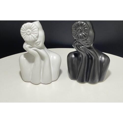 Personalized White & Black Female Body Art Vases Ceramic Creative Table Flower Vase Handmade Collectibles Modern Home Decoration
