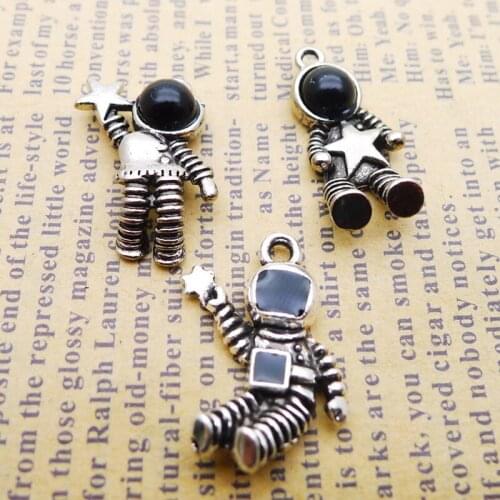 10pieces/set Vintage Alloy Astronaut Accessories For Jewelry Making Lift The Stars Pendant Cosmonaut For DIY Bracelet Necklace