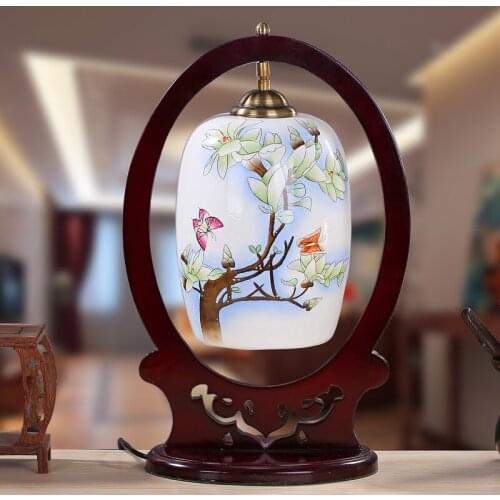 Jingdezhen Bedroom Living Room Bedside Modern Creative Chinese Antique Wedding Lamp Ceramic table lamp Hand Painted Desk Lamp