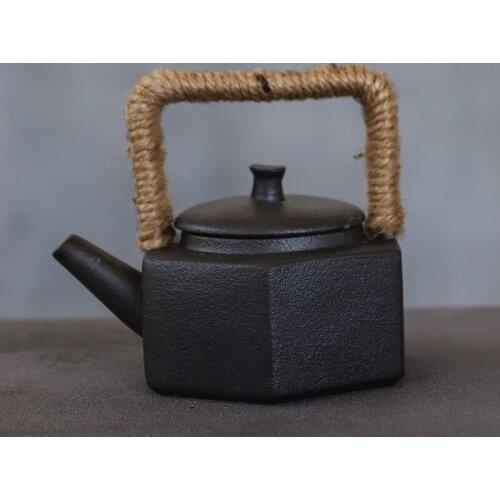 LUWU JAPANESE CERAMIC TEAPOT TEA KETTLE CHINESE TEA POT DRINKWARE 200ML