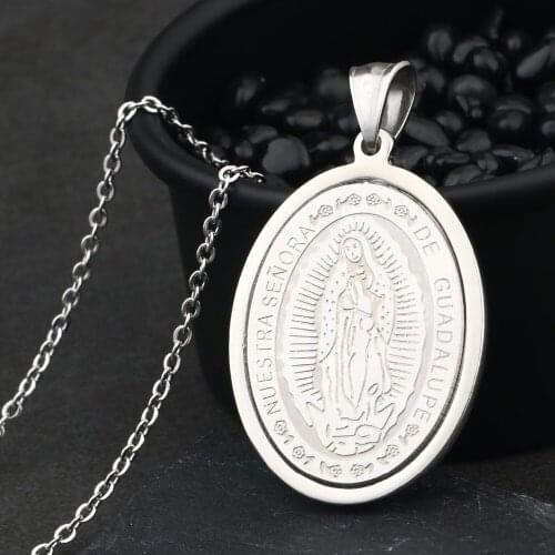 Oval Shape Inscribed Pendant Stainless Steel Light Necklaces for Men Women Link Chain Jewelry Silver Color Human Christian MN130