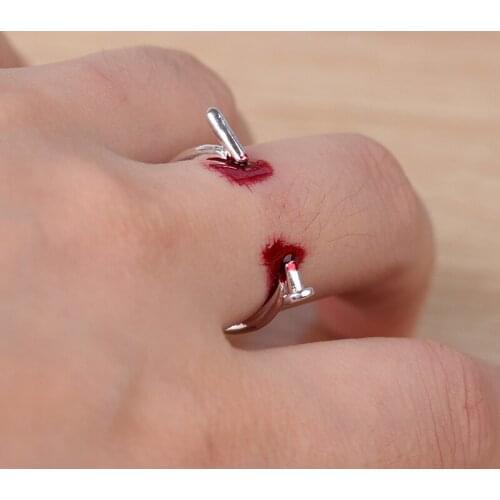 Unique Personality Nail Ring Halloween Pretend To Bleed Joke Prank Toys Creative Fashion Open Ring