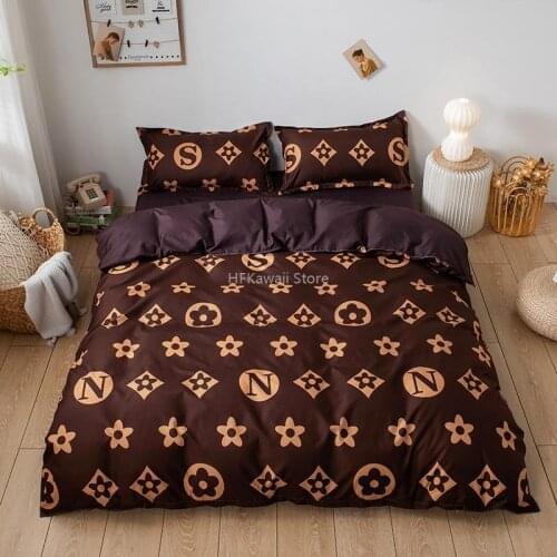 Fashion Brand Coffee Letter Print Bedding Set Bedding Set Includes Duvet Cover, Bed Sheet, Pillowcase, King and Queen Size