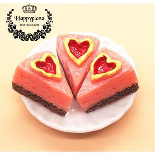 10pcs New Resin Heart Strawberry Cake Simulation Food Art Flatback Cabochon Accessories DIY Craft Decoration,22*25mm