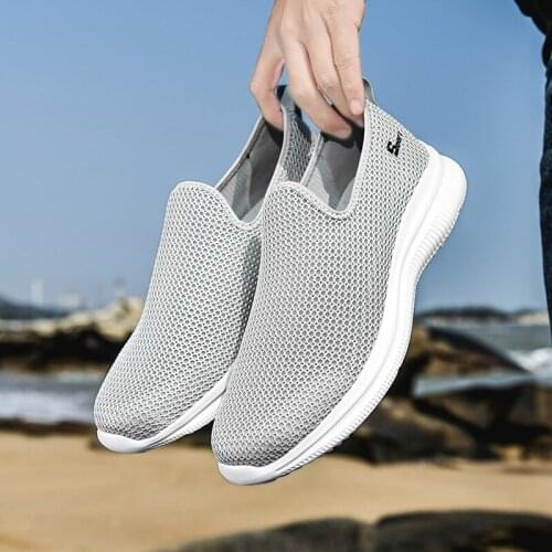 Lightweight Flat Shoes Sneakers Breathable Mesh Loafers Soft Sole Lightweight Womens Shoes New 2021