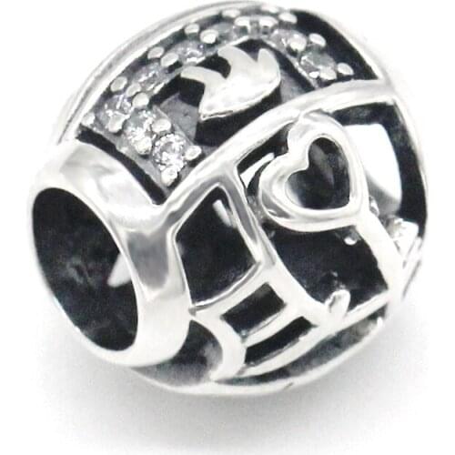 Heart-shaped charm in 925 sterling silver with transparent CZ beads, suitable for original charm bracelets and necklaces DIY jew