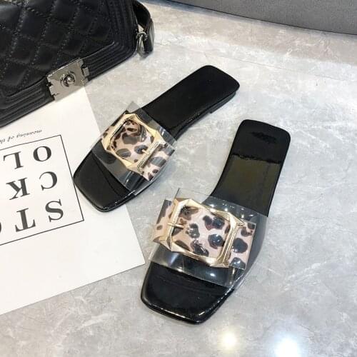 2021 Womens Flip Flops Womens Summer Footwear Leopard Print Transparent Flat Bottom Womens Slippers Womens Beach Slippers