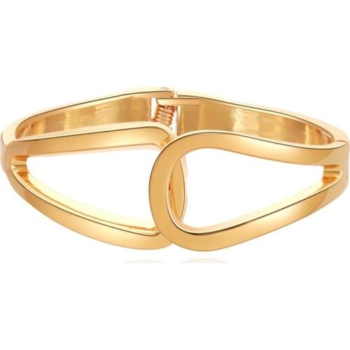 Geometric Symmetry Hollow Exaggerated Creative Personality Bracelet for Women Alloy Bracelet