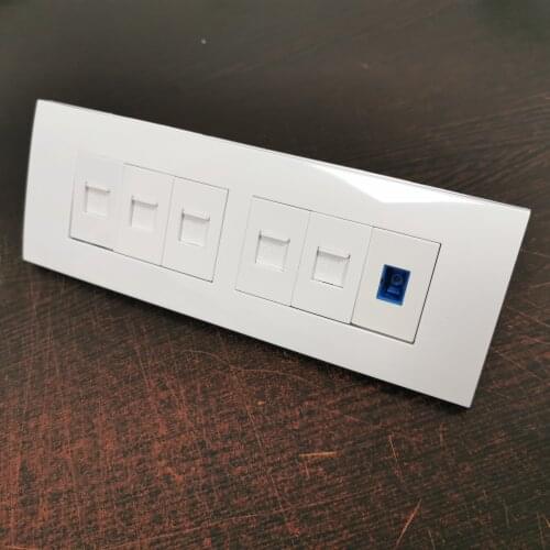 1 Unit Multifunction Faceplate 5 Ports CAT6A RJ45 + 1 Port SC Fiber And 1 Piece Junction Box
