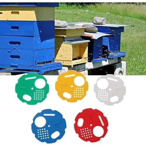 4 pcs Beehives Door Beekeeping Plastic Door Cage Round Bee Hive Vent Entrance Disc Nest Door Gate Hive Tool Beekeeper Supplies