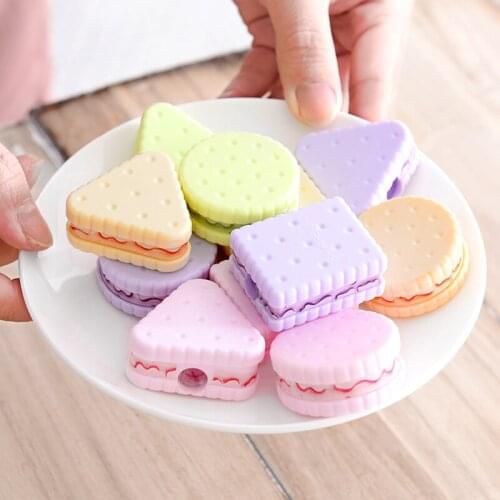 1 Piece Cute Simulation Cookie Biscuits Sharpener Novelty School Supplies Boys Girls Pencil Sharpener Creative Stationery Kawaii