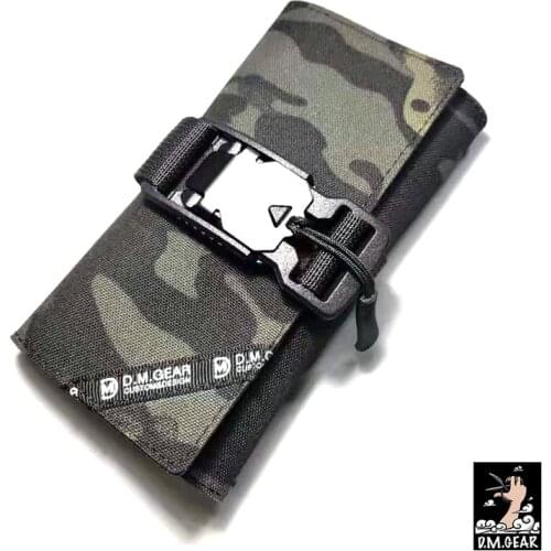 DMgear Tactical Key Pouch Keychain Magnetic Buckle Key Holder Camo Outdoor Pack Military Army Camo Bag