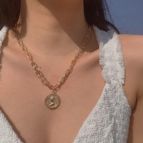 Hot Sale Coins Pendant Necklaces For Women Punk Jewelry Chains Statement Necklace Luxury Relief Queen Avatar Accessories Gift