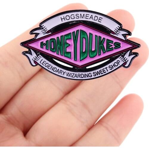 DZ1847 Candy Enamel Pin Movie Brooches Bag Lapel Pin Cartoon Holiday Badge Backpack Decoration Jewelry Gift for Kids Friends