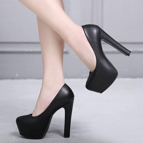 Sexy Small Leather Shoes Women White Pumps Round Toe Platform Party Shoes For Lady 14 cm High Heels 2021 Bridal Pumps Woman Heel