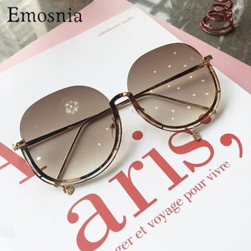 2021 New Semi-Rimless Love Pendant Sunglasses Men Women Oversized Round Luxury Brand Design Sun Glasses Male Female UV400